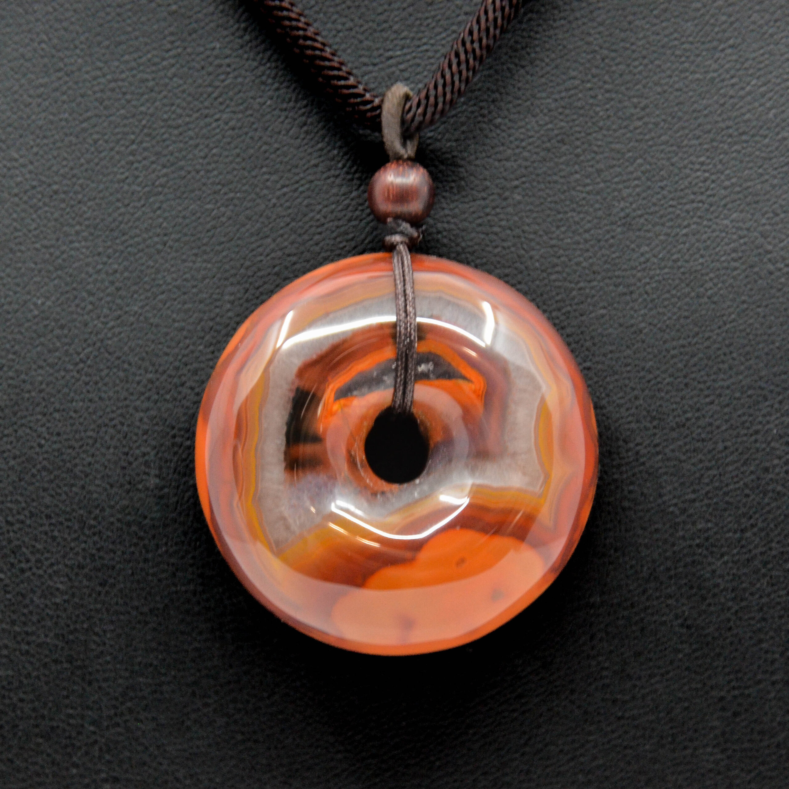 Natural African Red Agate Donut Disc Peace Buckle Pendant Necklace